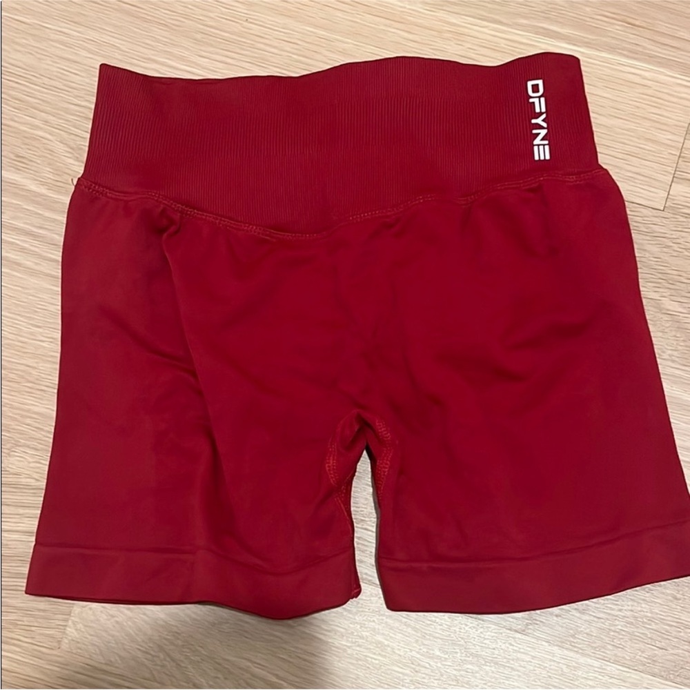 Dfyne crimson 4.5 impact shorts